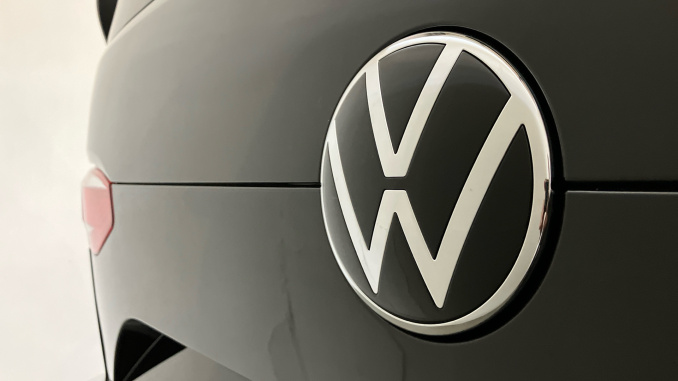 Volkswagen Multivan 1.5 TSI eHybrid Life 5dr 4MOTION DSG Estate - Image 27